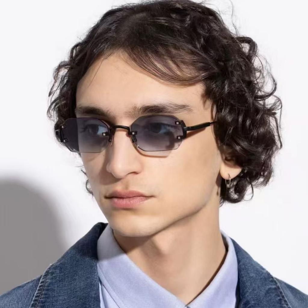 Fashion Oval Sunglasses Female Retro Trend Outdoor Metal Sun Spectacles High Quality Classic Male Luxury Eye Spectacles UV 400 Protection Goggles