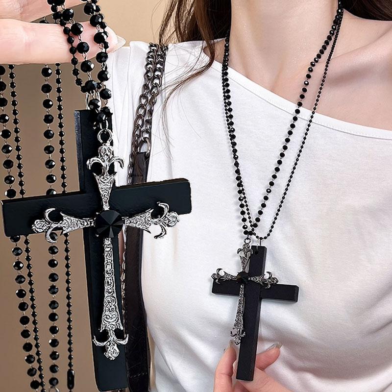 Gothic Irregular Cross Clavicle Chain Necklaces Y2K Punk Crystal Big Cross Pendant Necklaces Women Men Aesthetic Jewelry