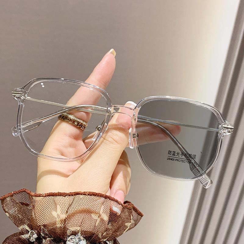 Fashion Oversize Photochromic Myopia Glasses for Women Men Large Frame Anti Blue Light Color Change Grey Near Sight Eyeglasses