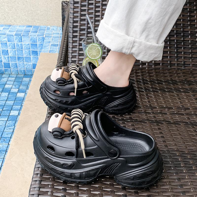 Cartoon Cute Personality Hole Shoes Women Wear In Summer Small Thick Soles Heightened Non-slip Light Comfortable Cool Slippers