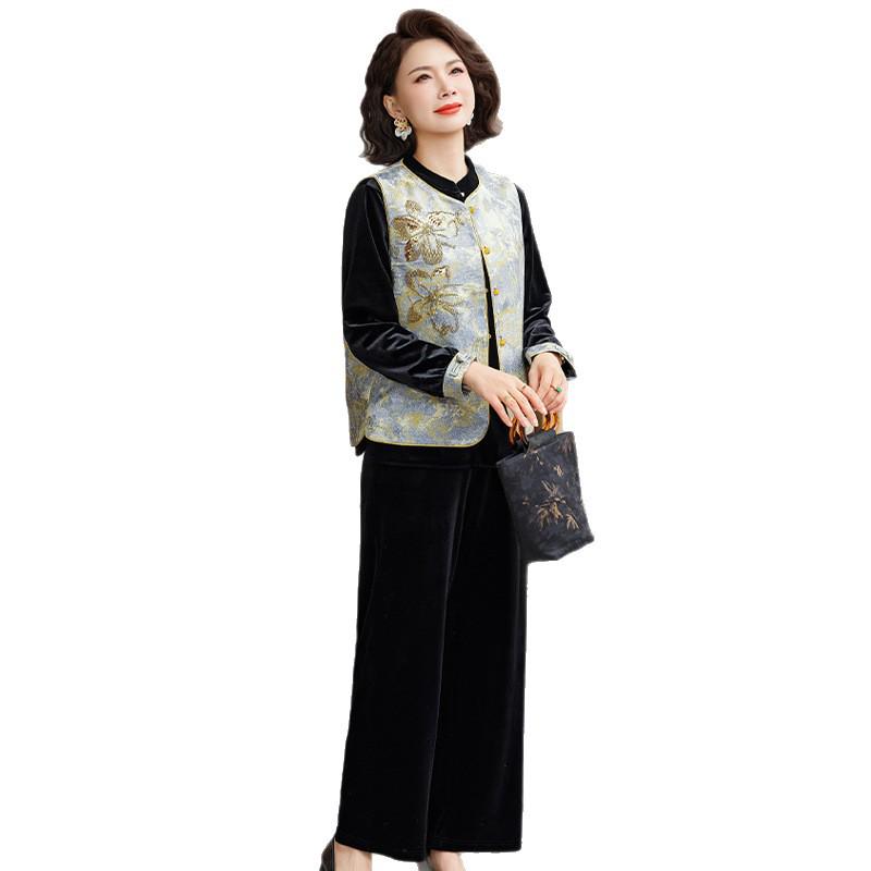 Elegant Chinese-Style Gold Velvet Spring Suit for Moms - Three-Piece Set for Middle-Aged & Elderly Women (2026)