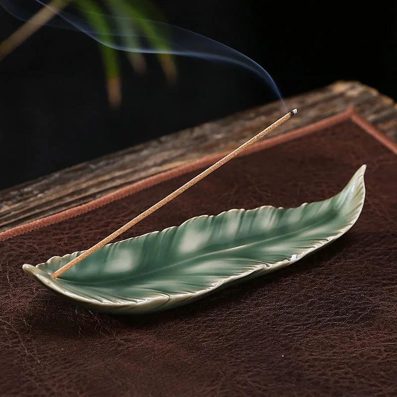 1 Stück Kreativer Räucherstäbchenbrenner aus Keramik, Celadon-Feder-Design, geeignet als Geschenk für Freunde und Familie, Teehaustier, Heimdekoration