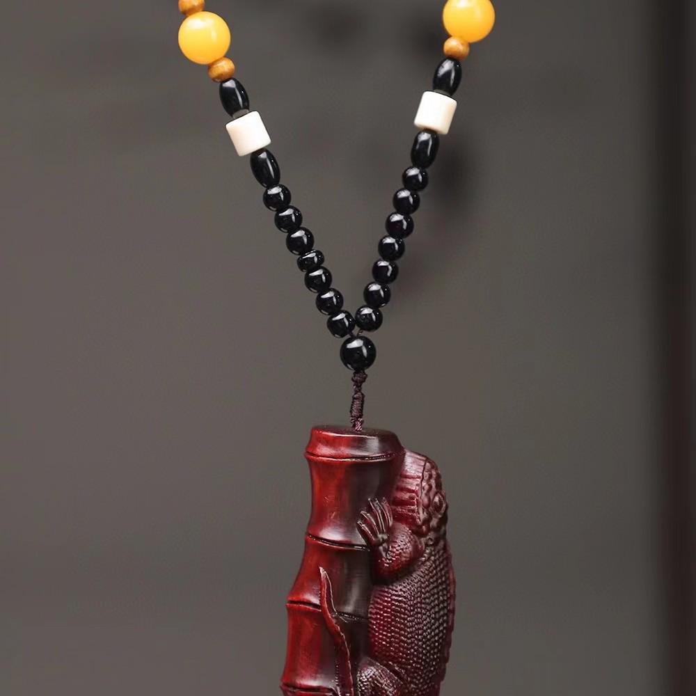 Sandalwood Pixiu Handheld Carved Pendant Ornament - Douyin Craft Gift