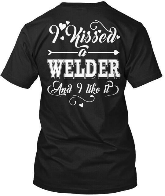 

Welder Kissed A I Like It T-Shirt Made in the USA Size S to 5XL M