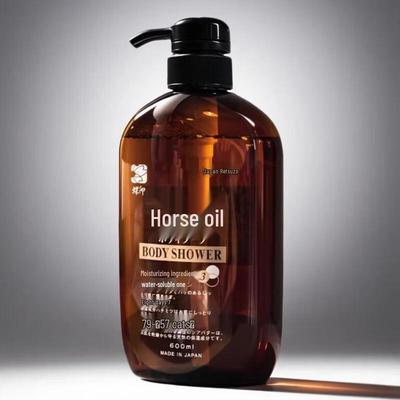 Dieyin Hokkaido Horse Oil Moisturizing Shower Gel