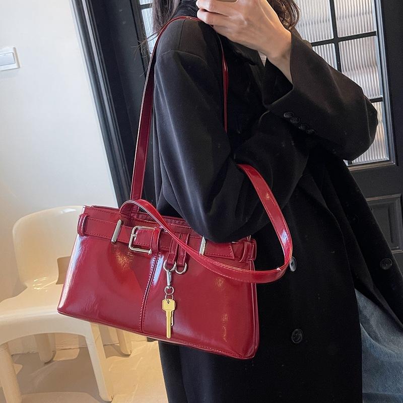 Niche Designer Bag Belt Buckle Shoulder Handbag Underarm Bag Locomotive Bag 2025 New Women's Bag Tide