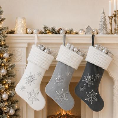 Christmas Stockings Hot Diamond Snowflake Style Velvet White Hair Mouth Christmas Fireplace Hanging Socks Gift Bag