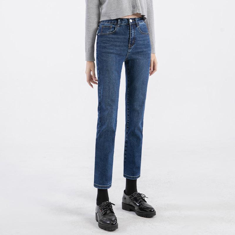 Petite Light Blue High Waist Straight Leg Cigarette Jeans for Women - Slimming Eight/Nine Length (Spring/Summer 2024)