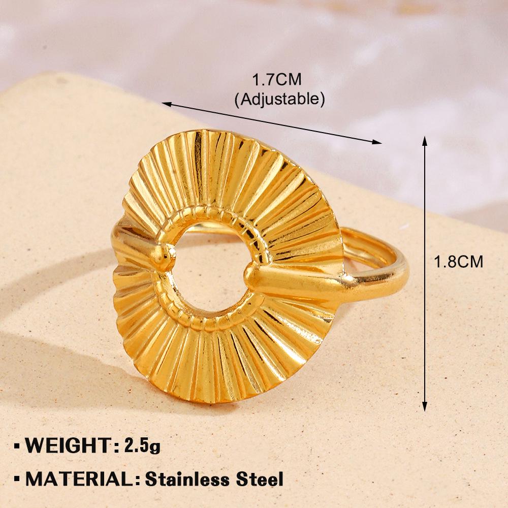 

Європейська та американська мода Кільце геометричної форми у формі серця з нержавіючої сталі - Французький ретро стиль