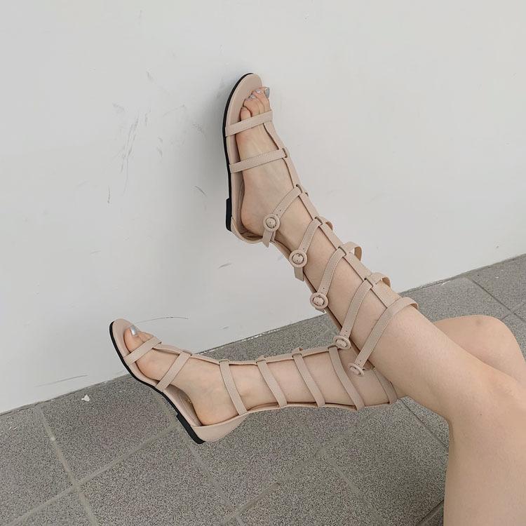

Босоножки женские сумки и пляжная женская обувь 2025 лето и осень новая пряжка ремня тонкий ремень большой размер плоские высокие римские туфли 42