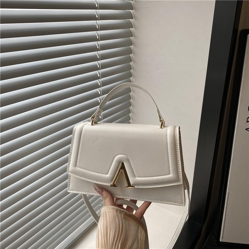 French Letter Fashion Texture Portable Small Square Bag 2025 Casual New Women's Shoulder Underarm Bag Messenger Bag