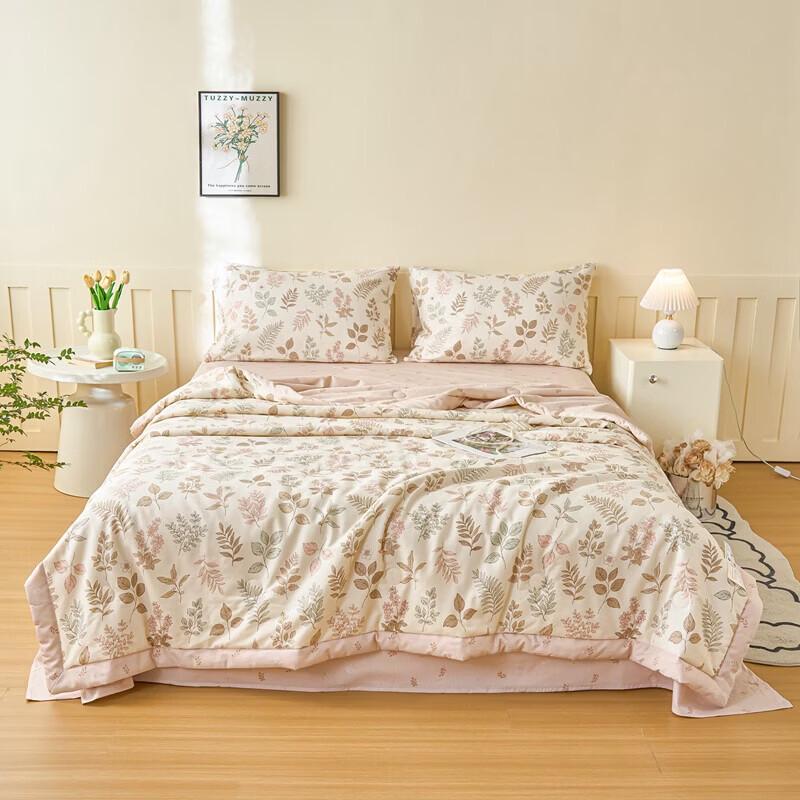 Belle Anna Printed Cotton Summer Quilt