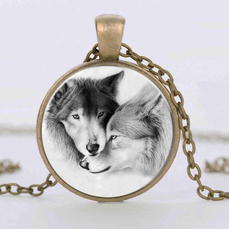 Women Jewelry Double Wolf Glass Pendant Necklace With Vintage Crystals And Elegant Chain