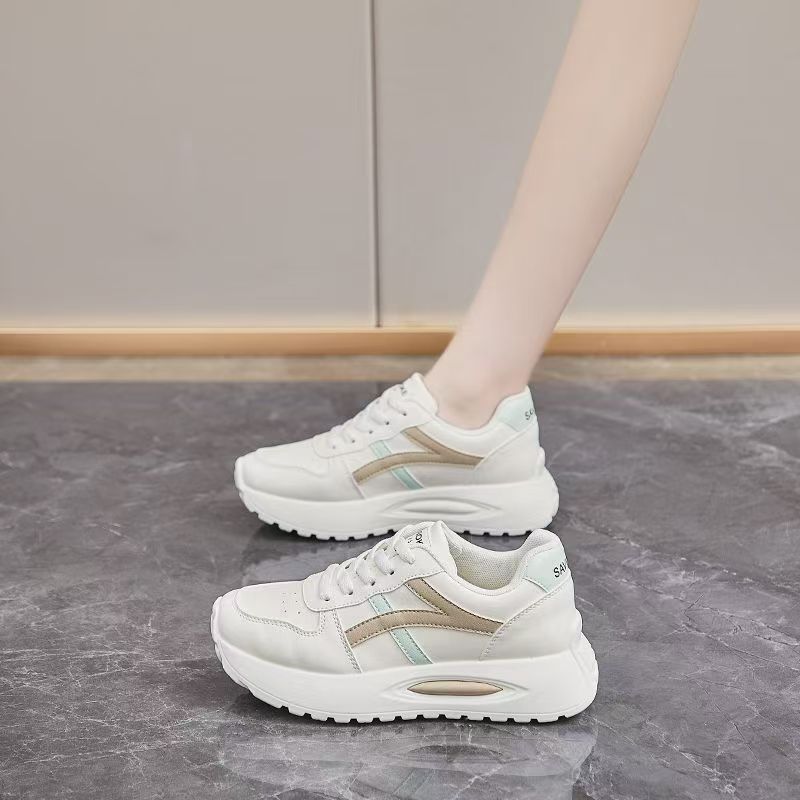 Marcher dans la merde, c'est populaire Chaussures Forrest Gump pour femmes 2025 nouveau printemps étudiant plateforme papa chaussures blanches chaussures de course décontractées et légères