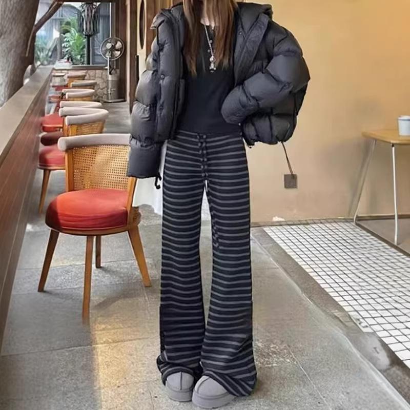 High-Waisted Slim-Fit Black Striped Micro-Flare Wide-Leg Sweatpants for Women - Autumn/Winter Korean Style Extra Large