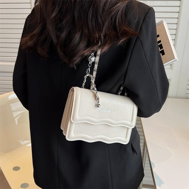 2024 New Fashion Chain Bag Women Summer Stylish Versatile Ins Crossbody Bag Urban Minimalist Style белый