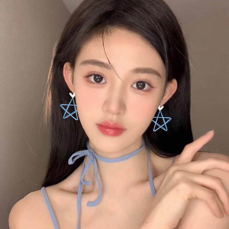 

Fresh Light Blue Hollow Star & Heart No-Piercing Clip-On Earrings for Girls