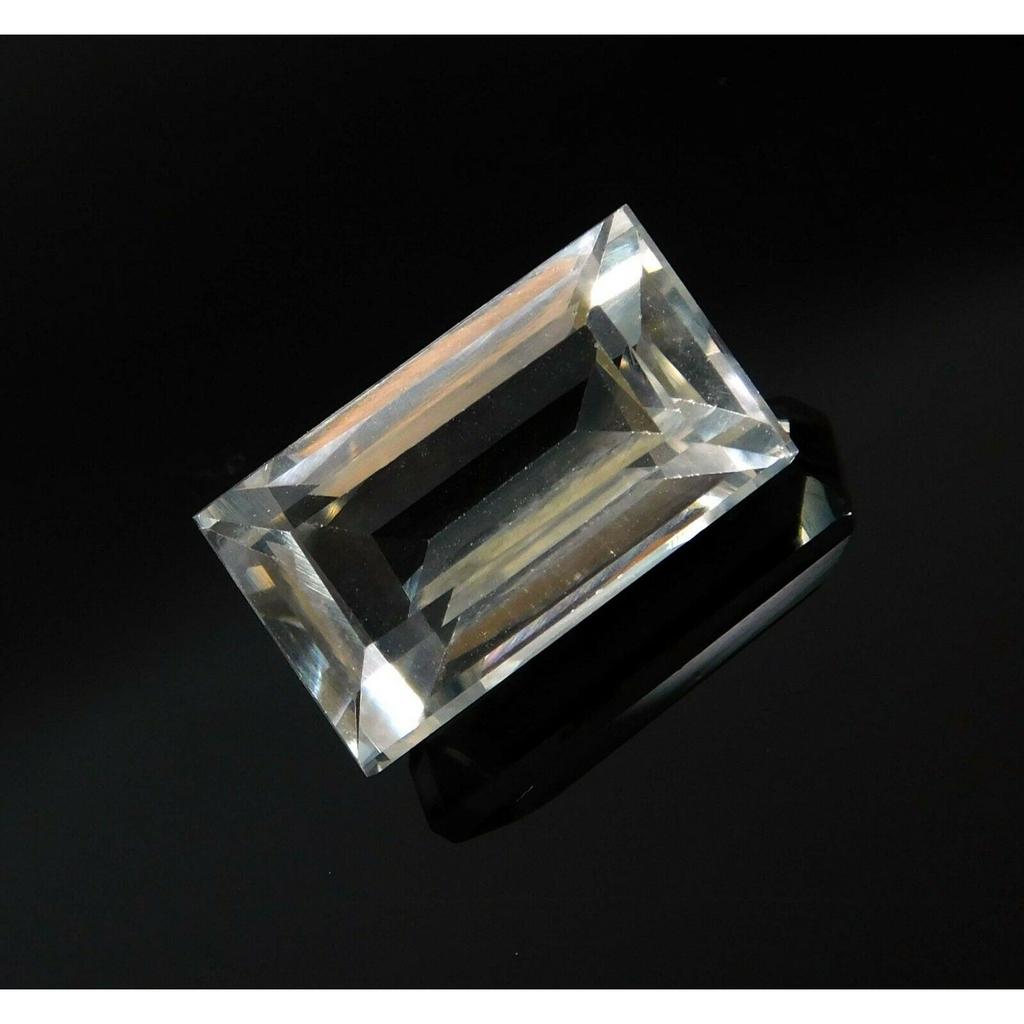 8.12 Ct Natural   Ring Size Loose Gemstone White Sapphire Emerald Cut