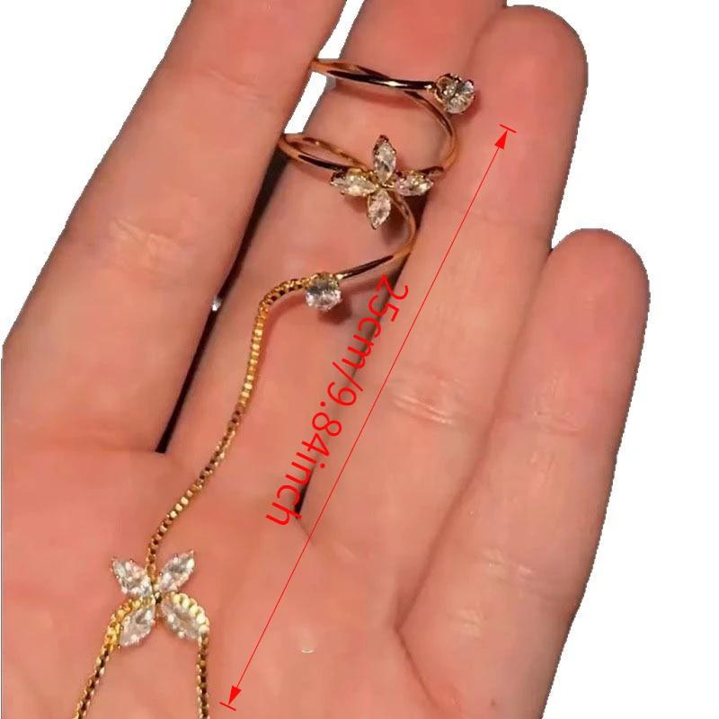 1-piece fringe bracelet-ring combo: a lightweight, luxurious ring-bracelet hybrid for hand adornment, featuring a niche.