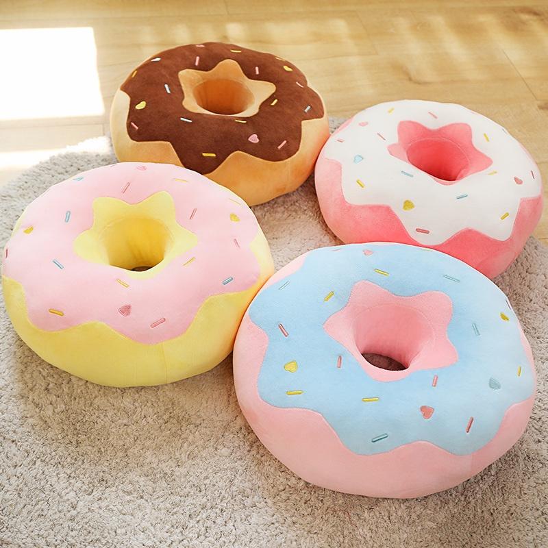 Süßes Donut-Stofftierkissen für Heimdekoration und bequemes Sitzen