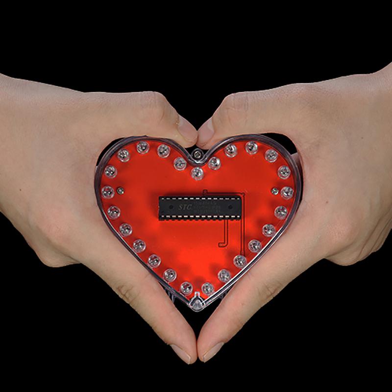 LED Světelný tok ve tvaru srdce DIY Elektronická sada s 32 barevnými LED světly DIY Sada pro pájecí praxi Napájená bateriemi