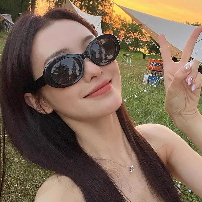 Euro-American Style Sunglasseses Men And Women Timeless Vintage Y2K Oval-shaped Shape Popular Sunglasseses UV Shielding Women's Sun glass