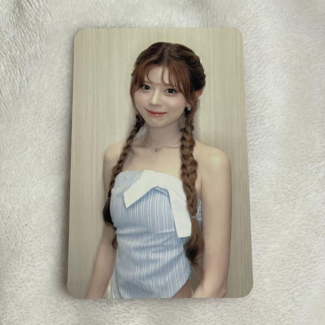 

[USED] NiziU Request Venue Reservation Limited Trading Card Fuchu Day 1