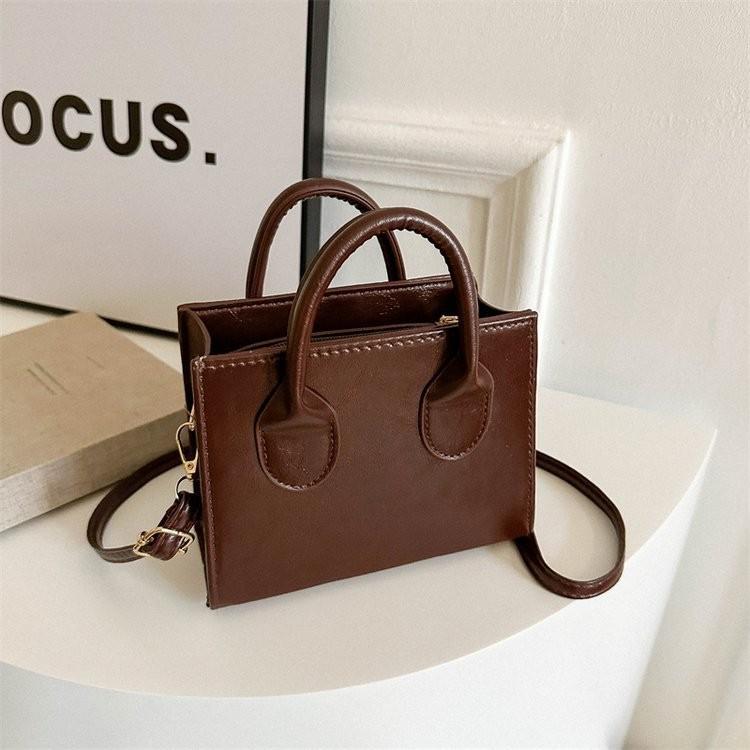 Chic Minimalist Small Handbag For Women Retro Style Soft Pu Casual Crossbody