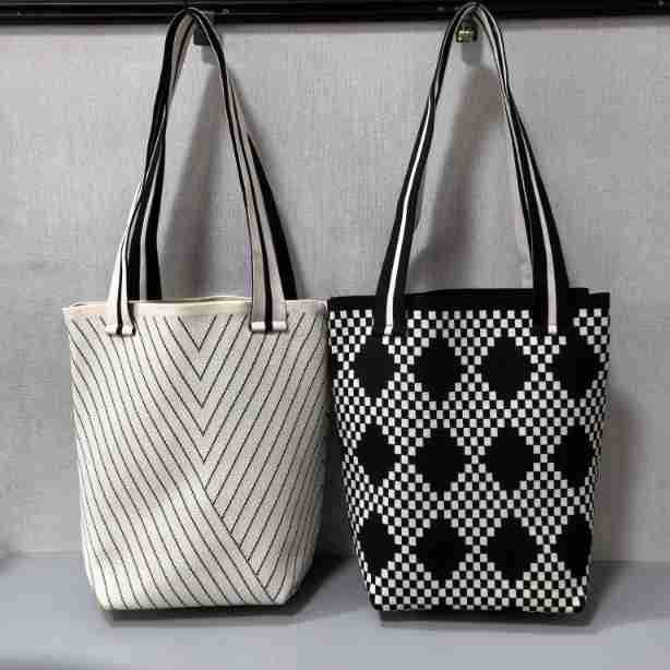 New Women's Knitted Shoulder Bag Large Capacity Bucket Bag for Shopping Commute Crossbody