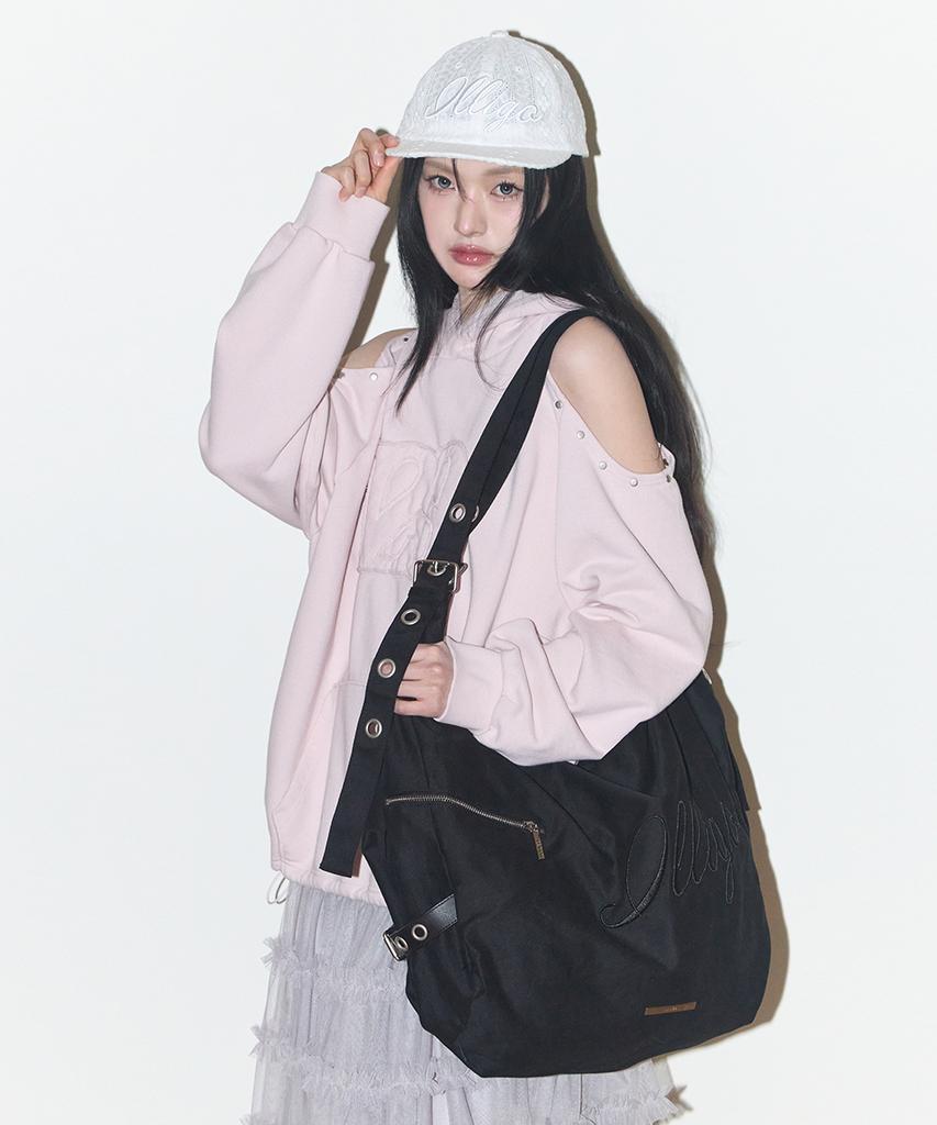 Illigo Letter Big Shoulder Bag Black