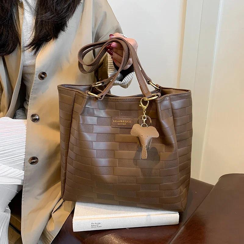 Große Umhängetasche für Damen vielseitige Bürotasche elegant und schlicht