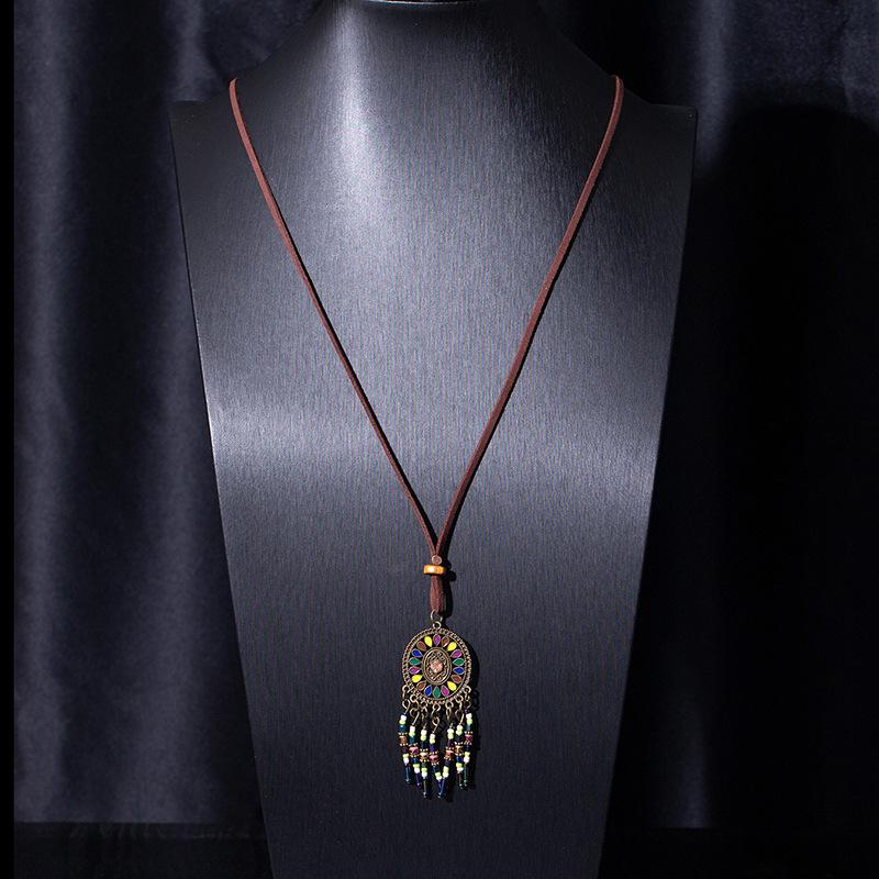 Bohemian Tassel Flower Pendant Retro Ethnic Necklace - Handmade Long Woven Design