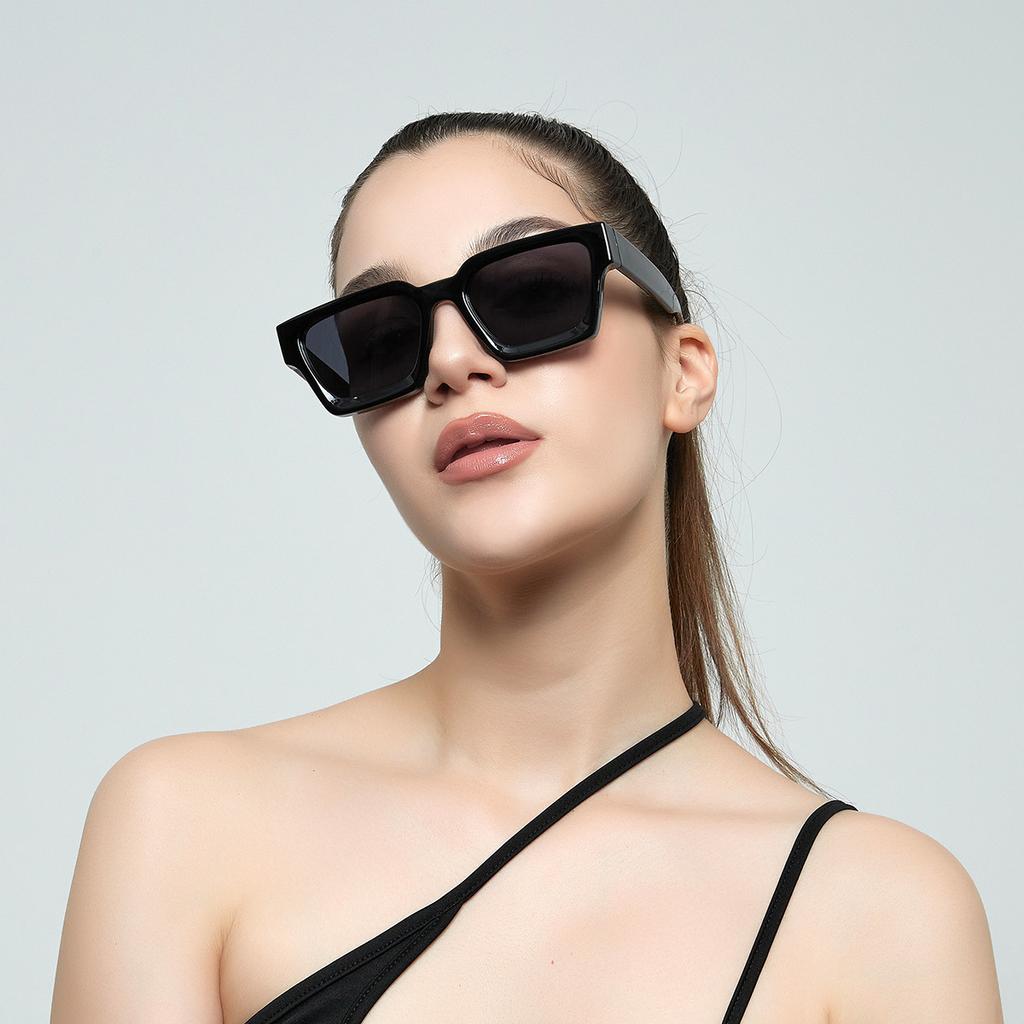 New Retro Classics Square Sunglasses For Women Men Fashion Luxury Brand Vintage Frame Sun Glasses Modern Female Male Shades