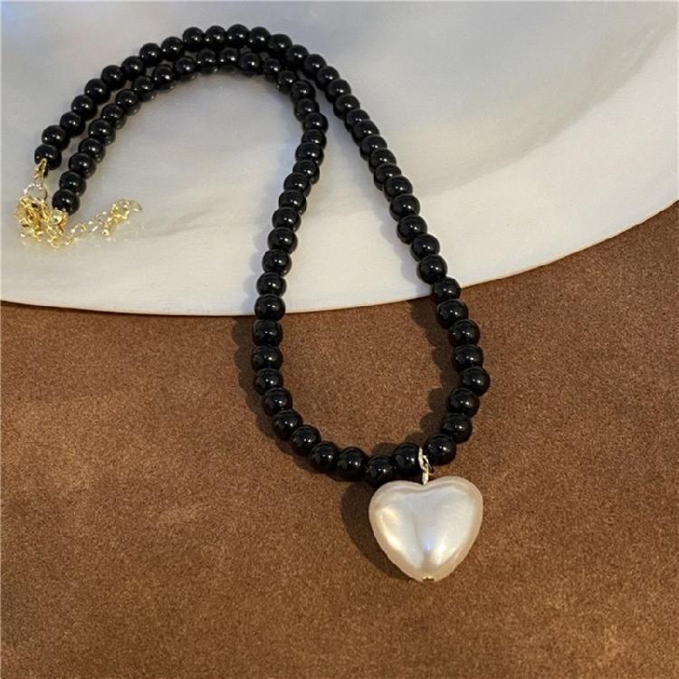 Elegant Faux Pearls Necklace Elegant  Lovely Heart Pendant Neckchain