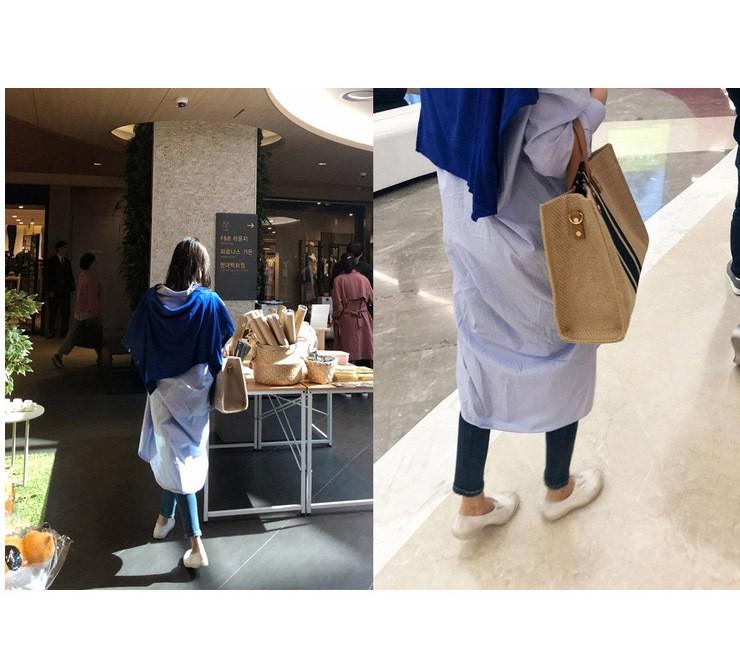 Koreanische Damen-Aktentasche aus gestreiftem Canvas: Minimalistisch, Geräumig, Einseitige Umhängetasche für Berufspendler.