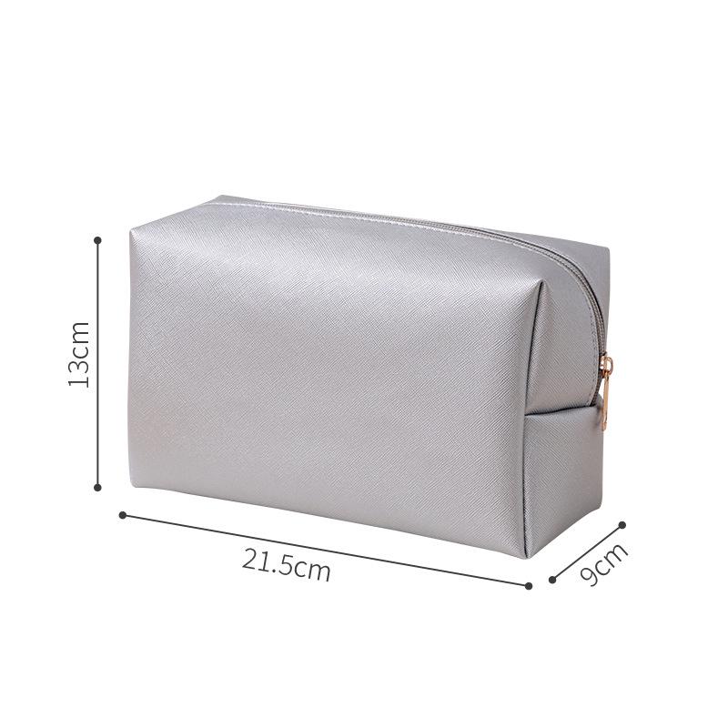 Bei Lian Large Capacity Makeup & Toiletries Travel Bag with High-End Design