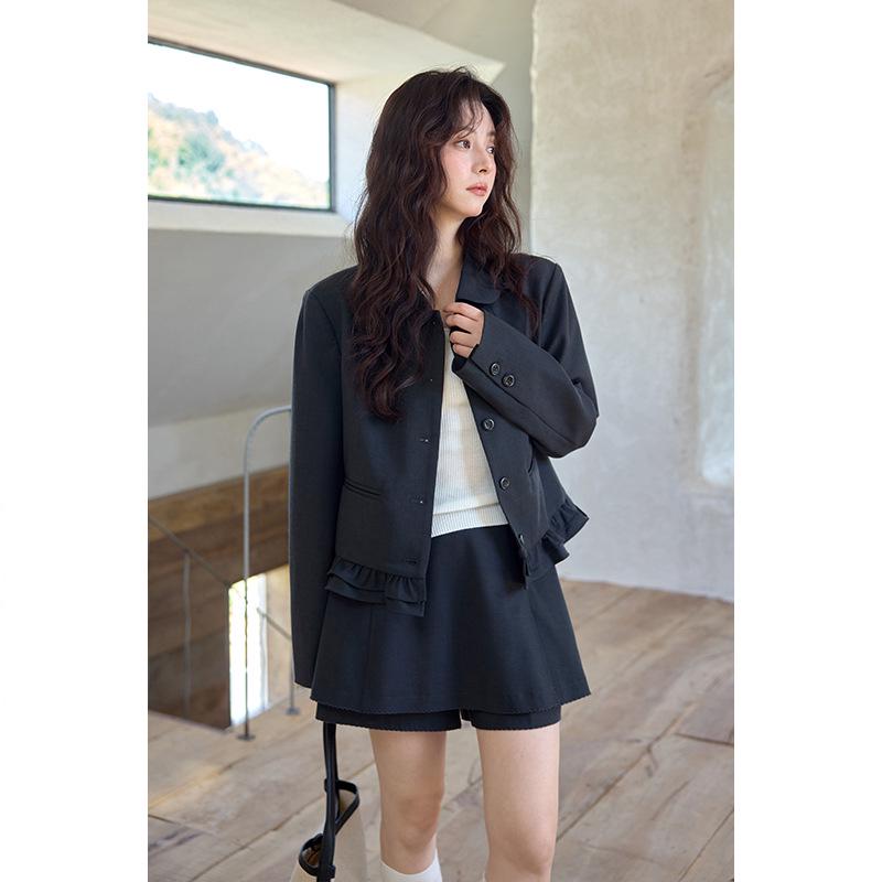 

Yimeng 2025 Korean-Style Dark Gray Culottes and Jacket Two-Piece Set L