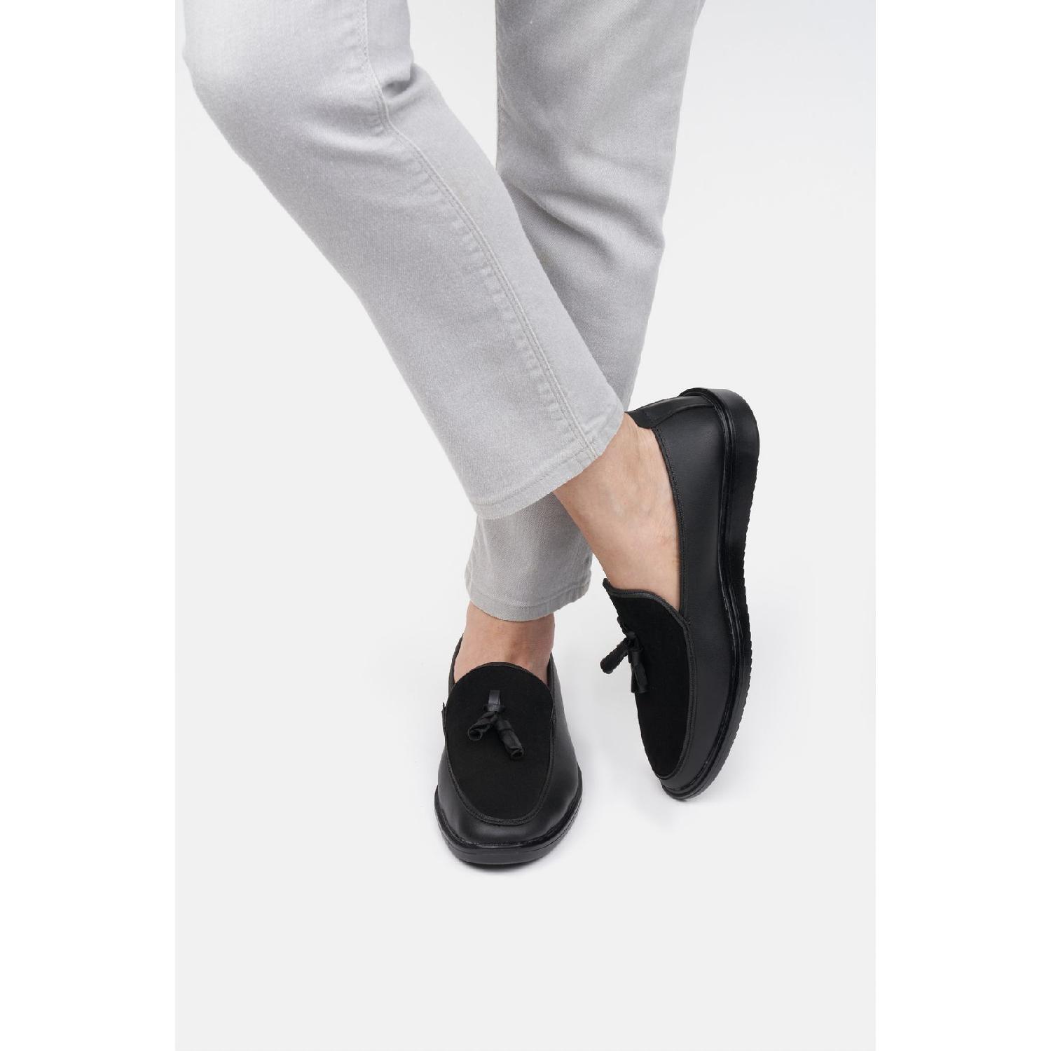 

Men s Casual Shoes 40 чорний