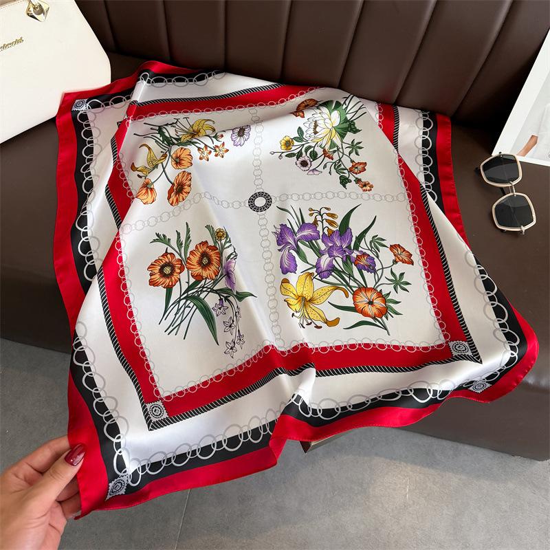 New Chain Floral Printed Silk Scarf Square Scarf High-end Shawl Sunscreen Neck Small Square Scarf Headscarf Women's Scarf