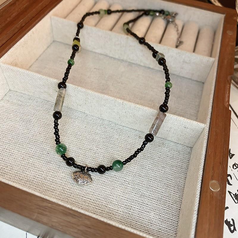 Summer dopamine stained glass crystal beaded necklace collarbone chain design sense niche item decoration