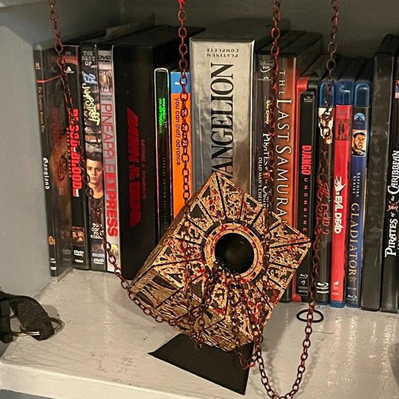 Hellraiser Puzzle Box Puzzle Cube Detachable With Base Deformation Puzzle Lock Box Decoration Terror Figures Film Serie Cube
