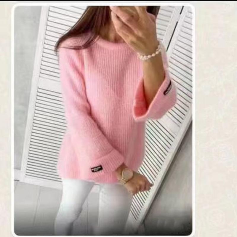 Large size knitted sweater for women's loose crew neck autumn and winter sweater for women