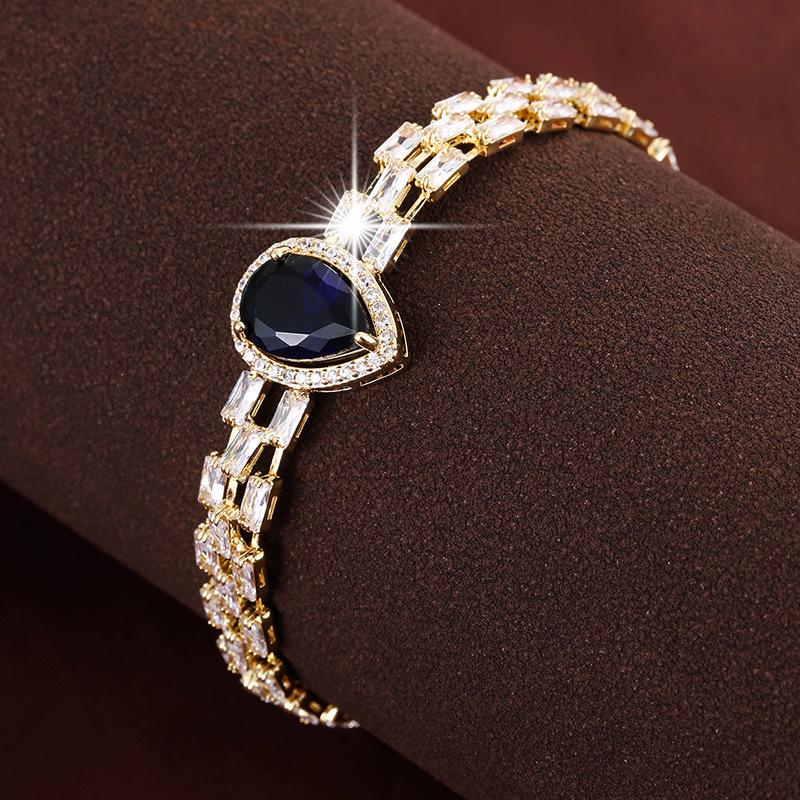Exquisite French Zircon Water Drop Bracelet for Women - Versatile Pure Copper Jewelry with Fine Workmanship.