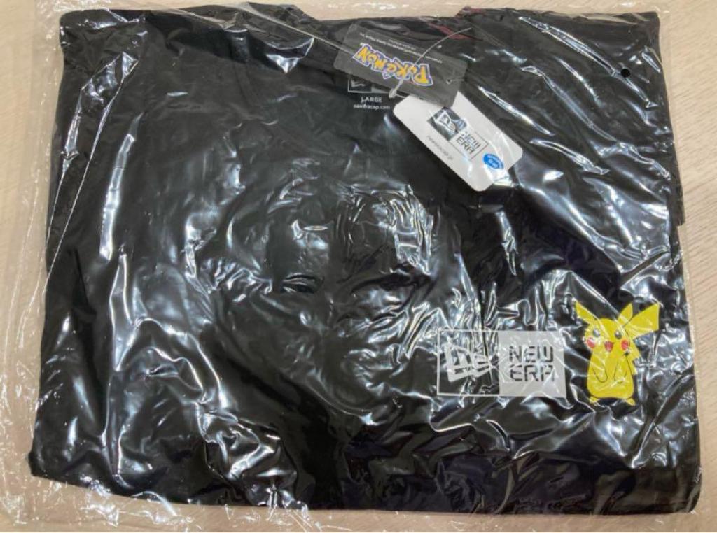 [USED] Pokemon T-shirt Eevee NEW ERA Size L