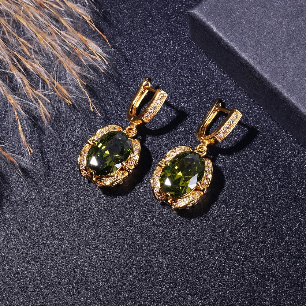 Elegant And Sparkling Necklace Bracelet Ring And Earrings Set In Retro Olive Green Zirconia  Gold-Plated Jewelry Set