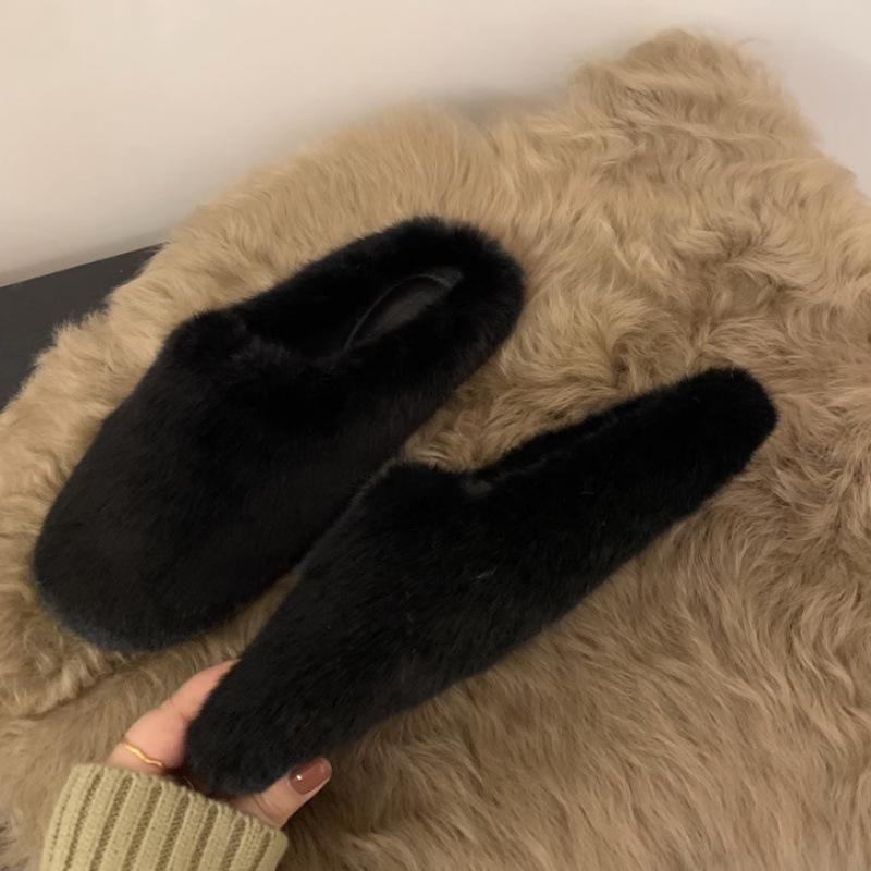 

2024 осень и зима новая верхняя одежда сумка голова пушистые тапочки женский шикарный стиль корейская версия простая универсальная норковая плюшевая швабра 39 чёрный