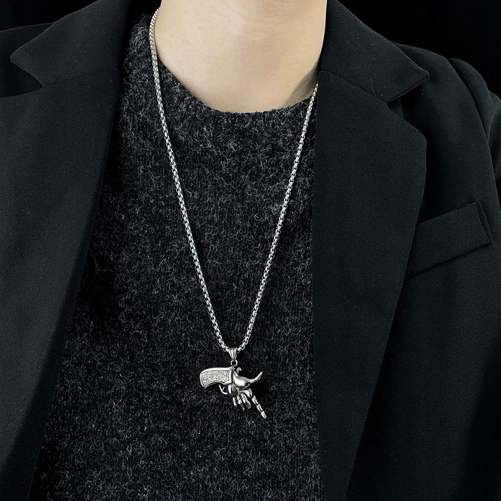 Necklace Silver Chain Weapon Hand Revolver 355
