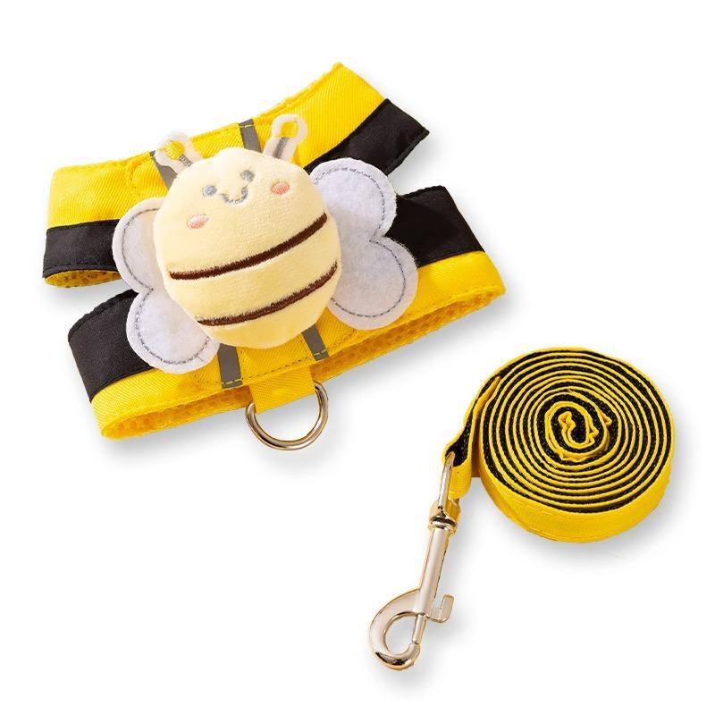 

The little bee prevents it from breaking free and goes out to walk the cat rope, walk the cat chain, dog chest and back pet rope, cat leash. S-Small [Suitable for 1-2kg]