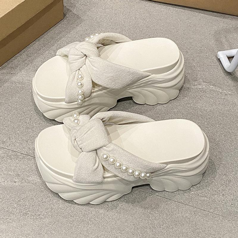 Cool Slippers Women's Summer Outer Wear with Skirt 2025 New Fashion High-end Muffin Thick Bottom Heightened Heel Rhinestone Sandals