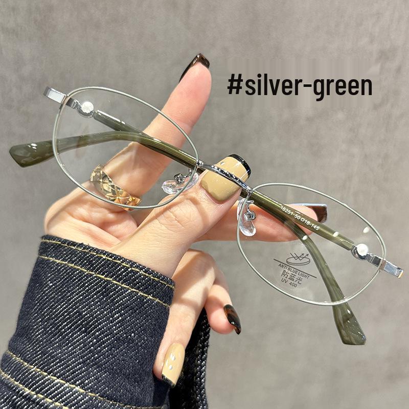 Women's Super Light Oval Frame Gold Glasses for Myopia, Prescription-Ready, Ideal for Small Faces.